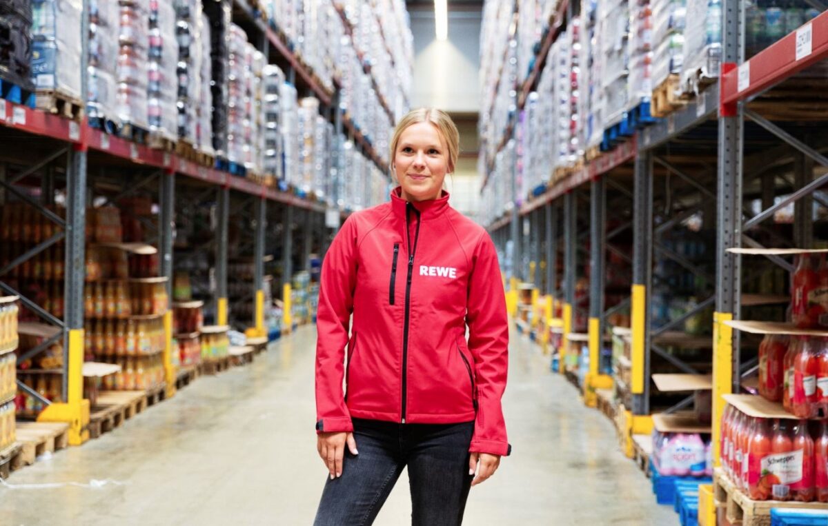 zbieranie zamówien magazyn REWE Szwajcaria