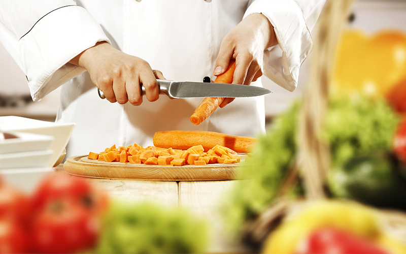 pomoc kuchenna praca w restauracji 2026